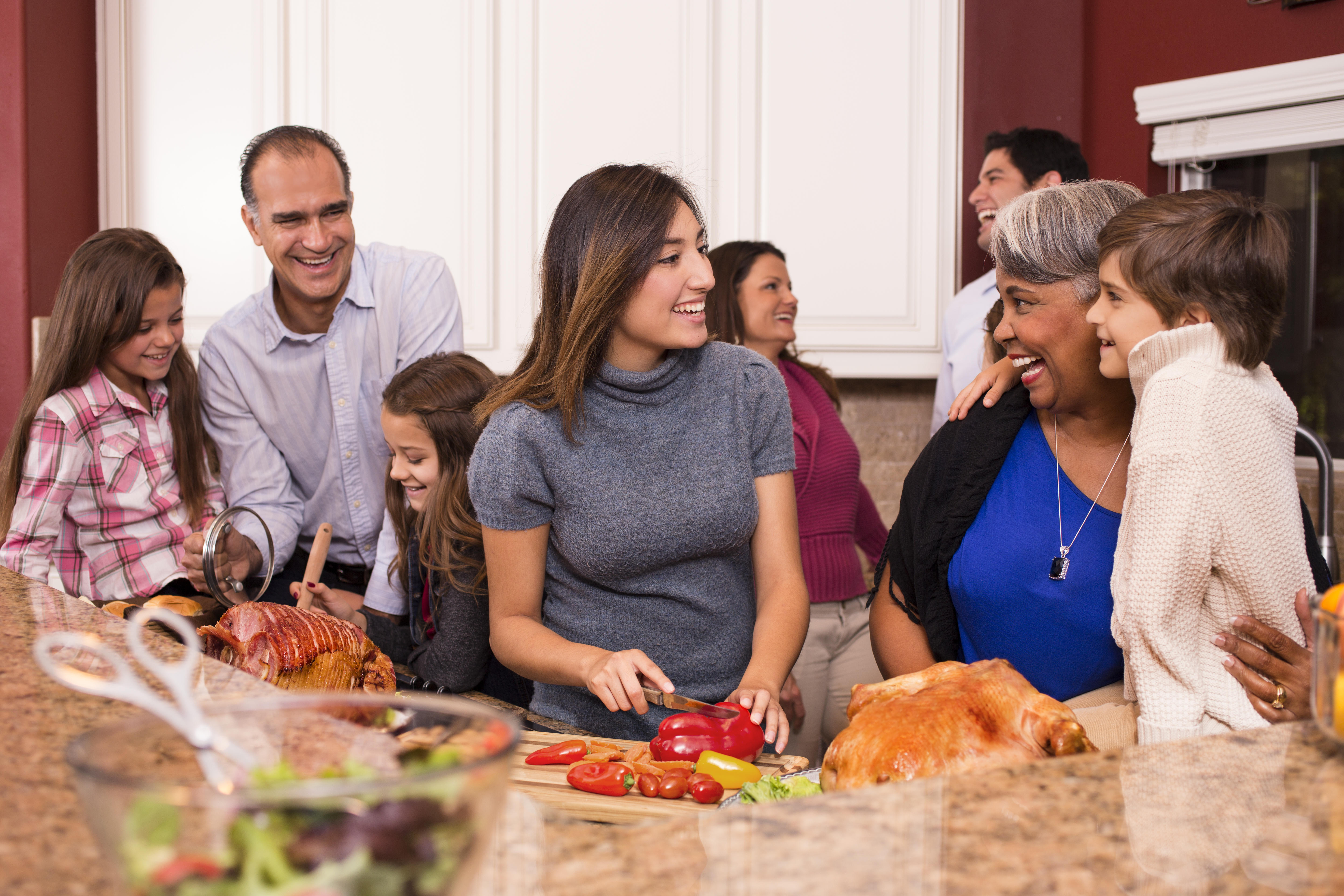 7 ways to save on Thanksgiving costs
